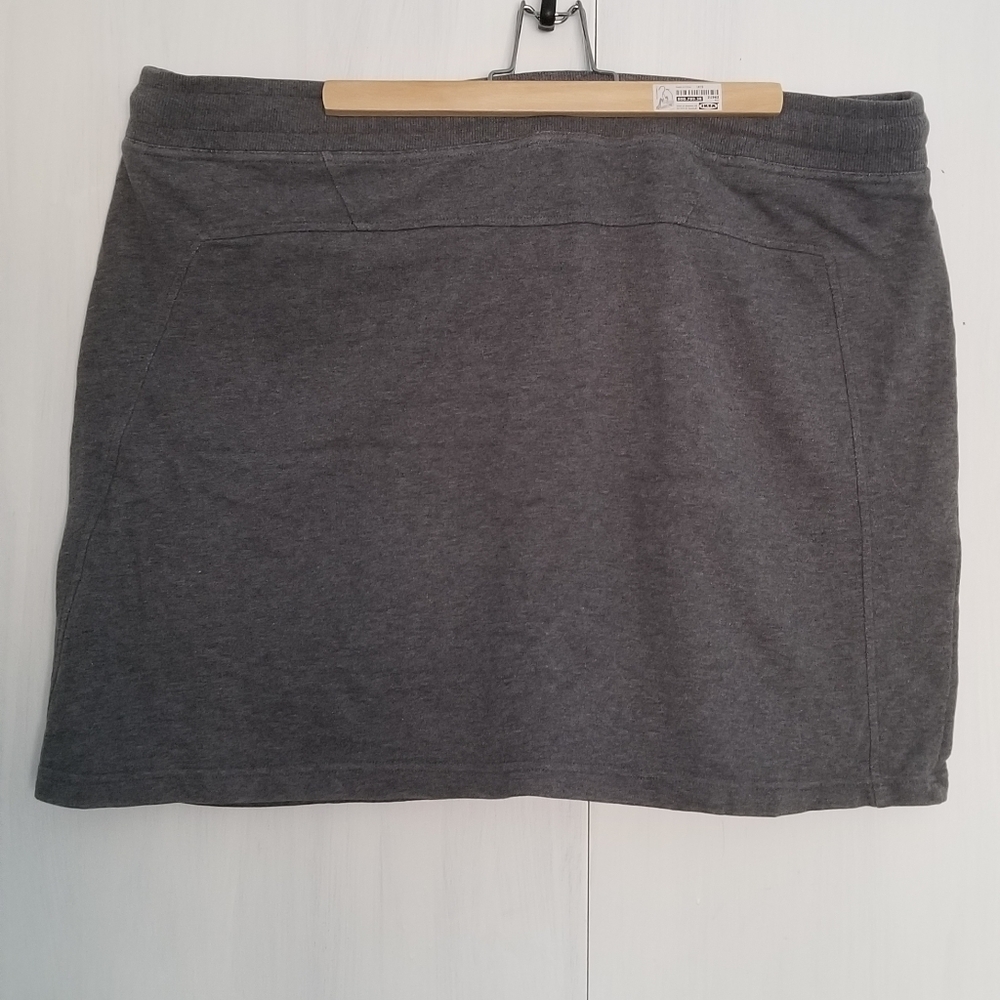 Comfortable Grey Skort - Picture 2 of 6